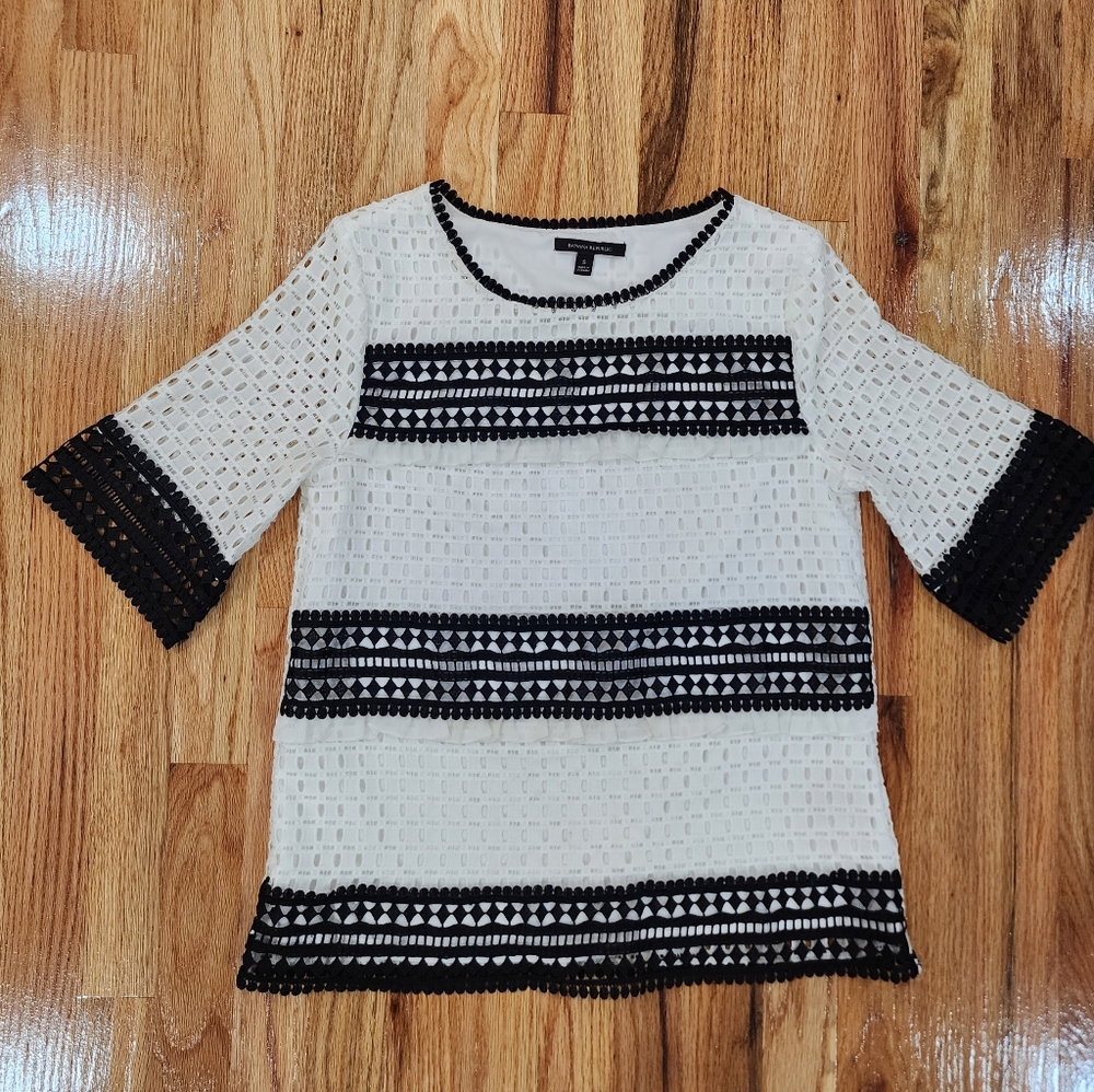 Banana Republic Blouse Top Shirt Lace Short Sleeve White Black Size Small